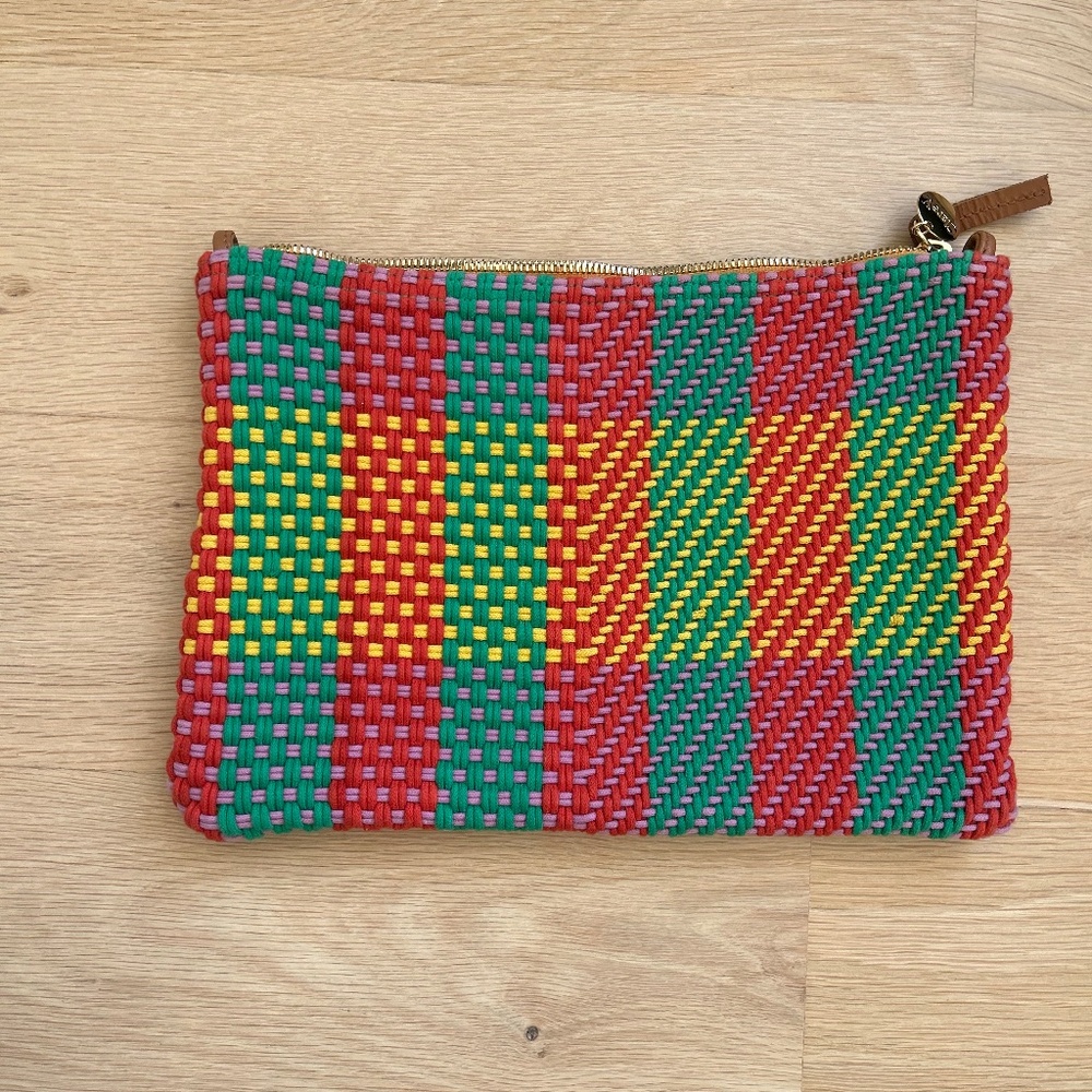 SUMMER FLAT CLUTCH W/ TABS